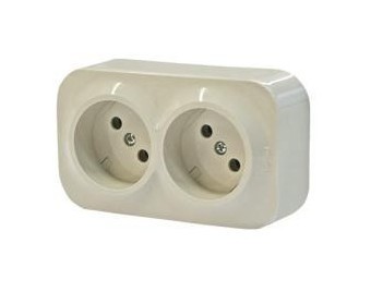 LEGRAND Розеточный блок 2 x 2К без шторок, слоновая кость, Quteo